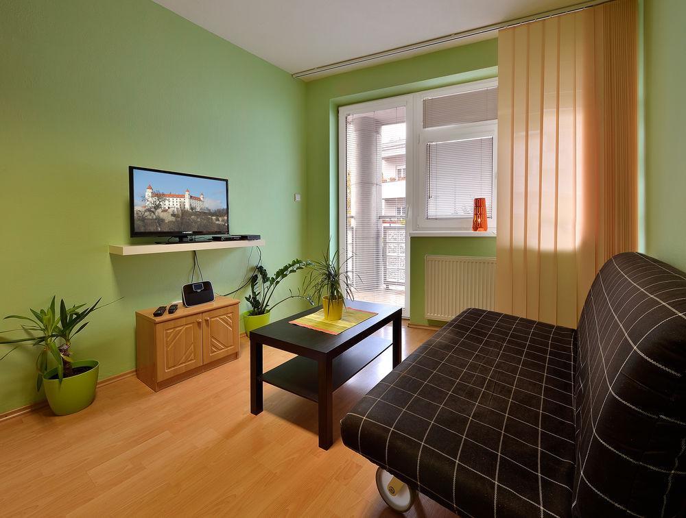 Twin City Rooftop By Ambiente Bratislava Exterior foto