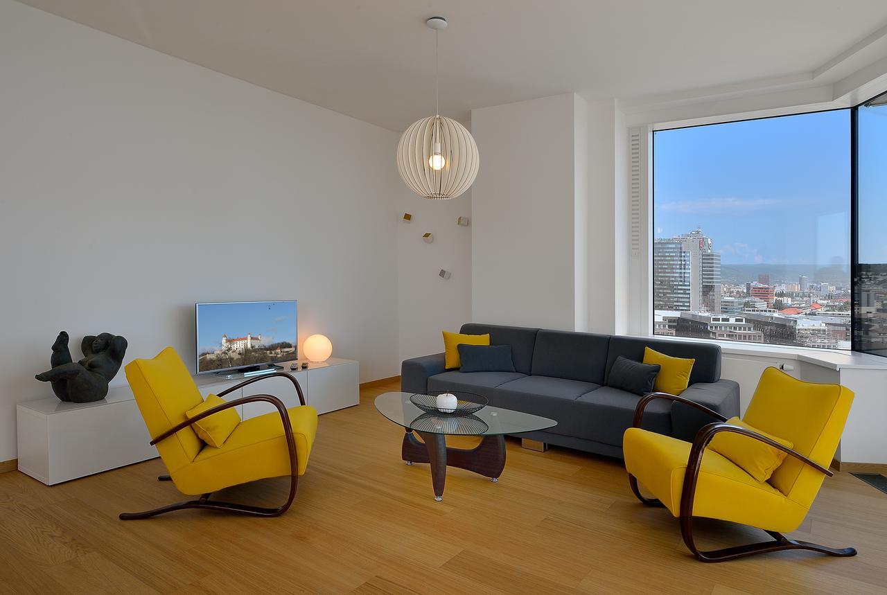 Twin City Rooftop By Ambiente Bratislava Exterior foto